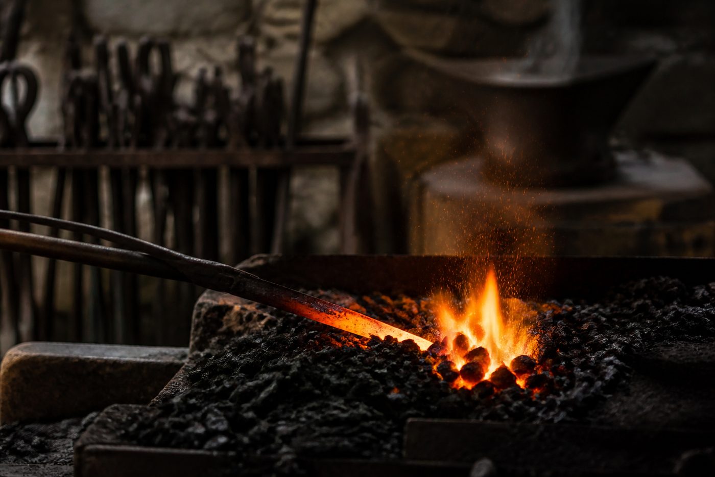 Sections : Steel and forging: what a sword blade is made of